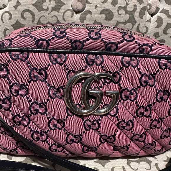 Gucci GG Marmont Pink and Navy Crossbody Bag - Picture 2 of 9